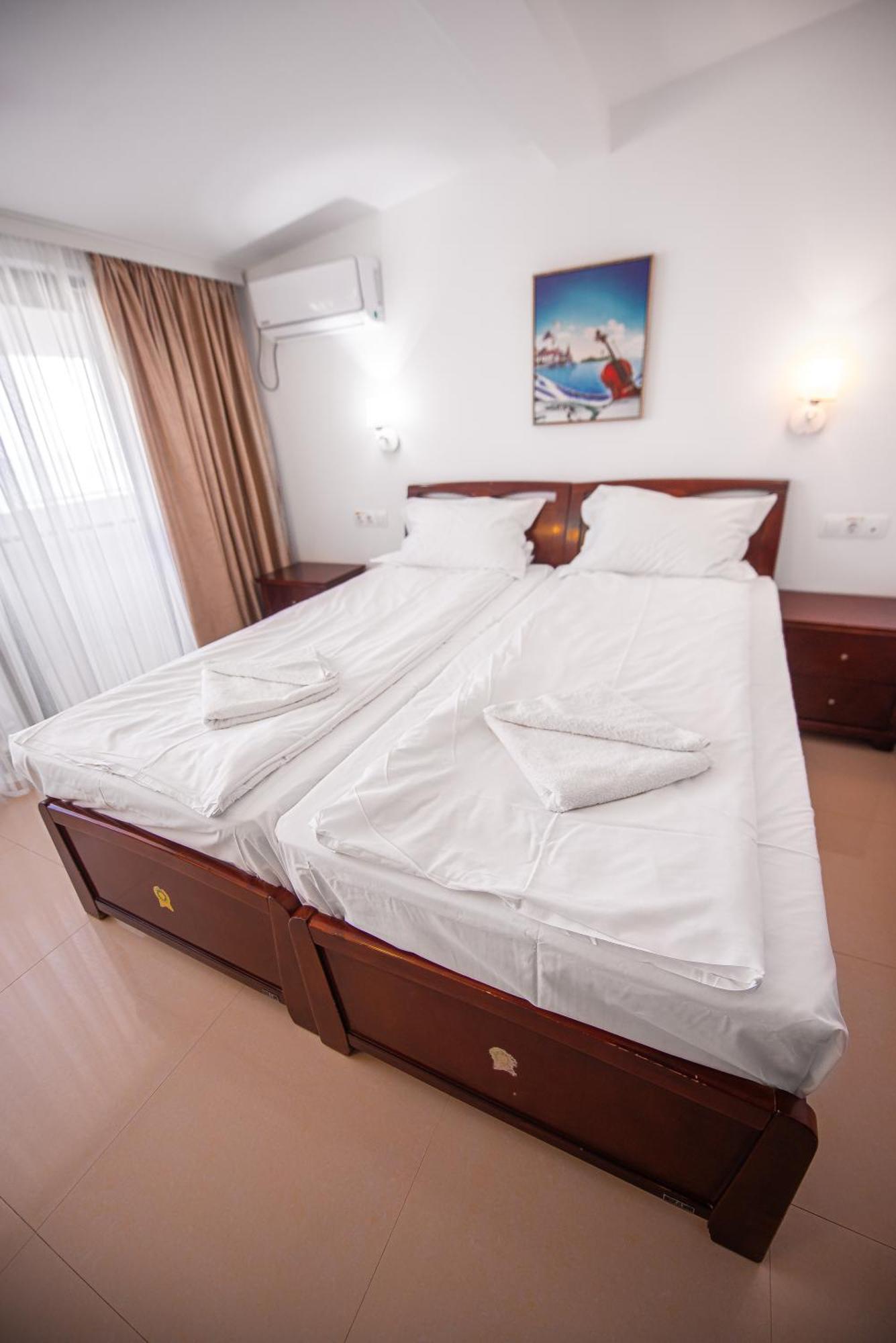 Sunrise Hotel Venus Luaran gambar